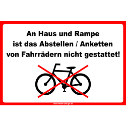 An Haus und Rampe ist das Abstellen / Anketten von...